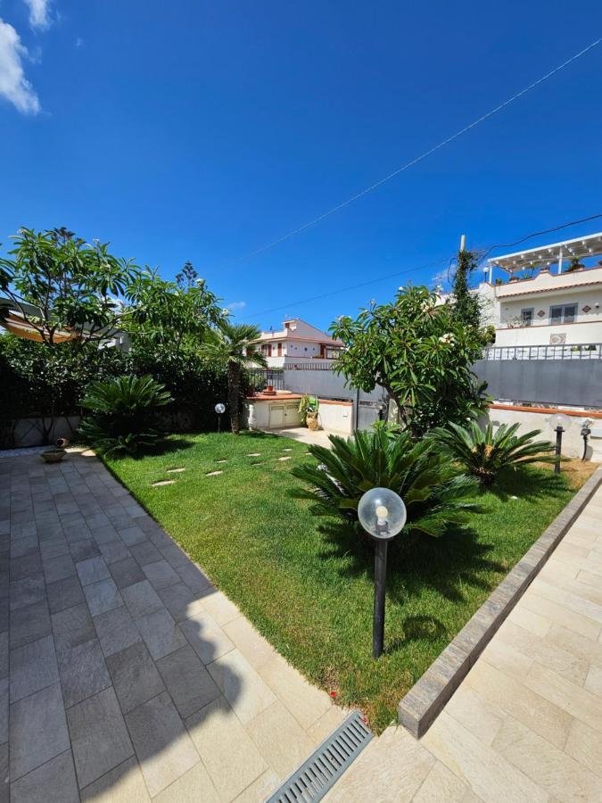 Isolahome Isola delle Femmine Extérieur photo