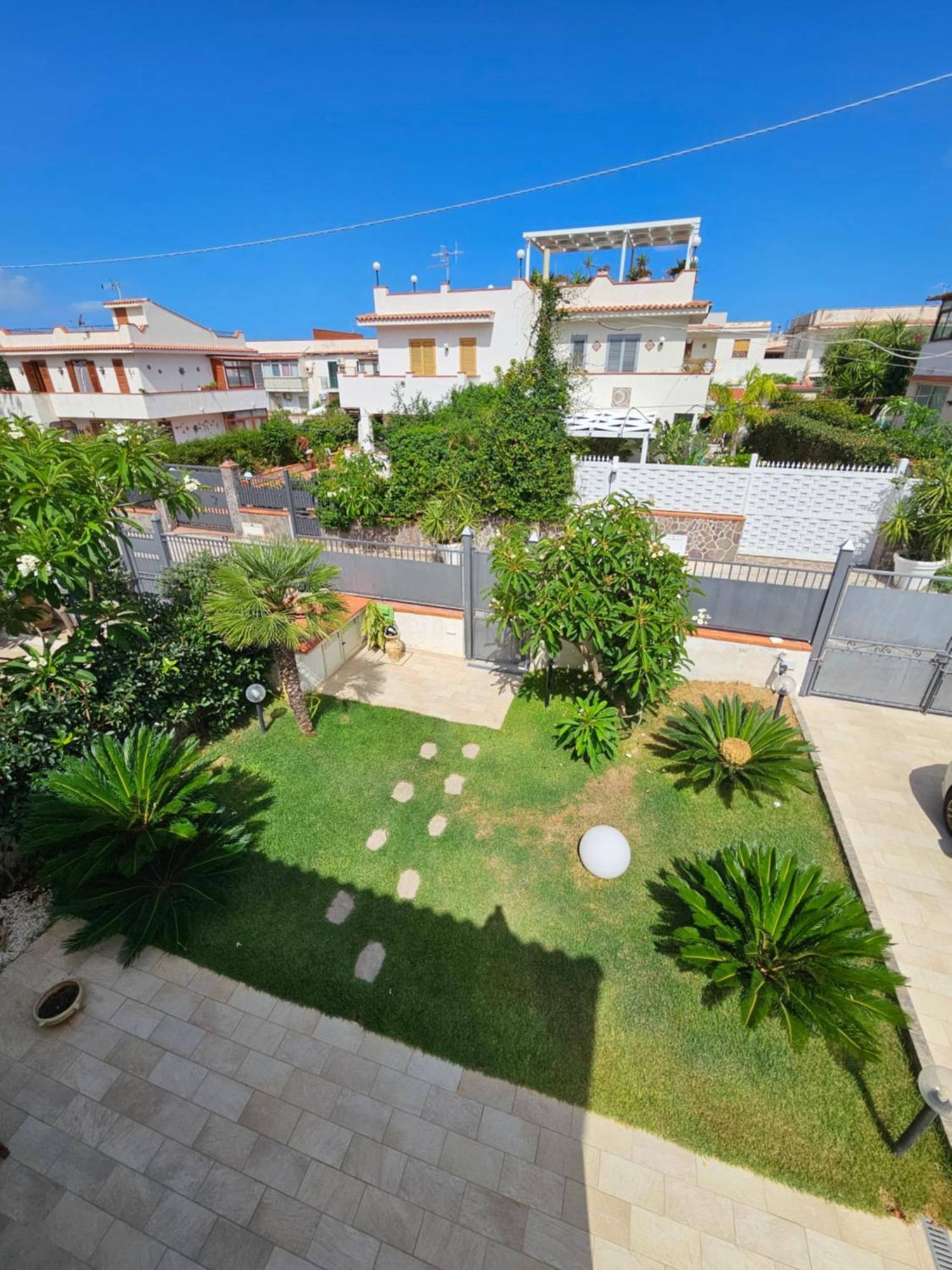 Isolahome Isola delle Femmine Extérieur photo